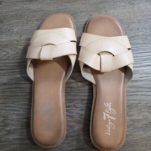 Cream Women's Slide Sandals - 10M